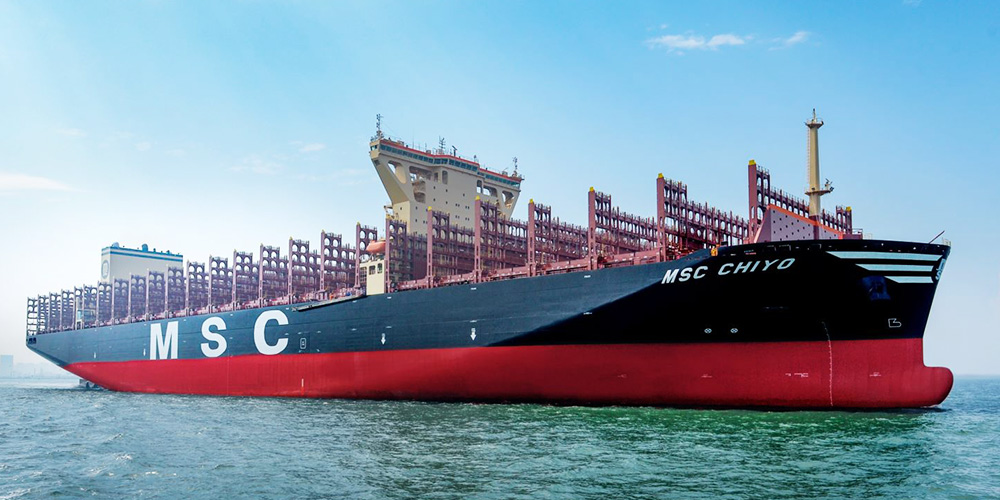 大型コンテナ船（23000TEU）